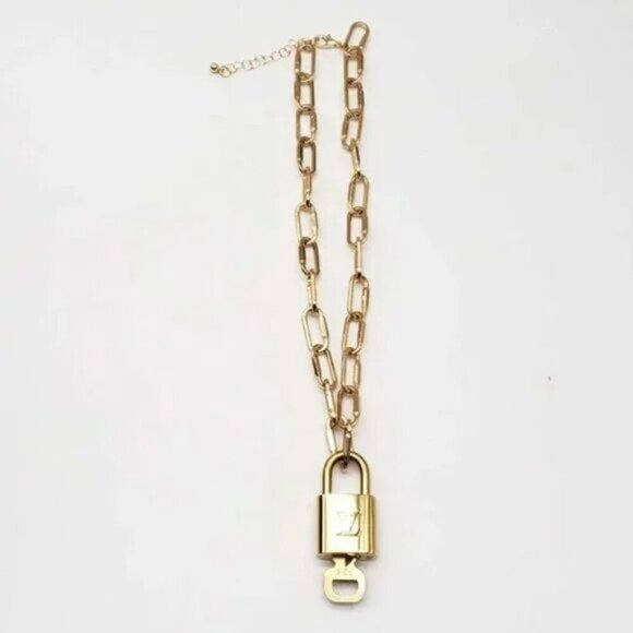 Authentic Louis Vuitton Lock and Key Gold Color with Gold Plated Chain Necklace - Picture 4 of 9